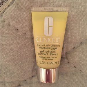 Clinique dramatically different moisturizing gel